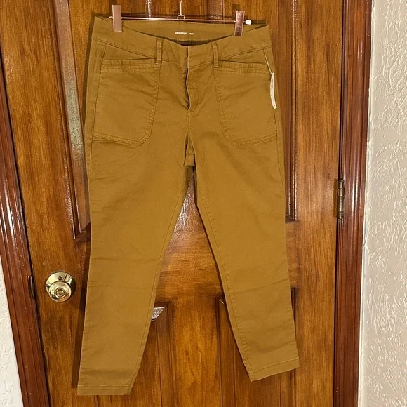 Old Navy Women's Pixie Chinos‎ - Picture 5 of 6